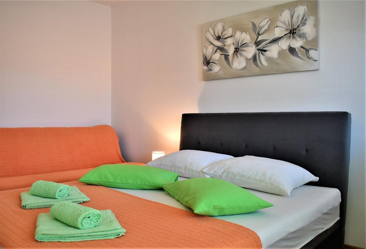 Rooms In Family House Vera Mundanije Экстерьер фото